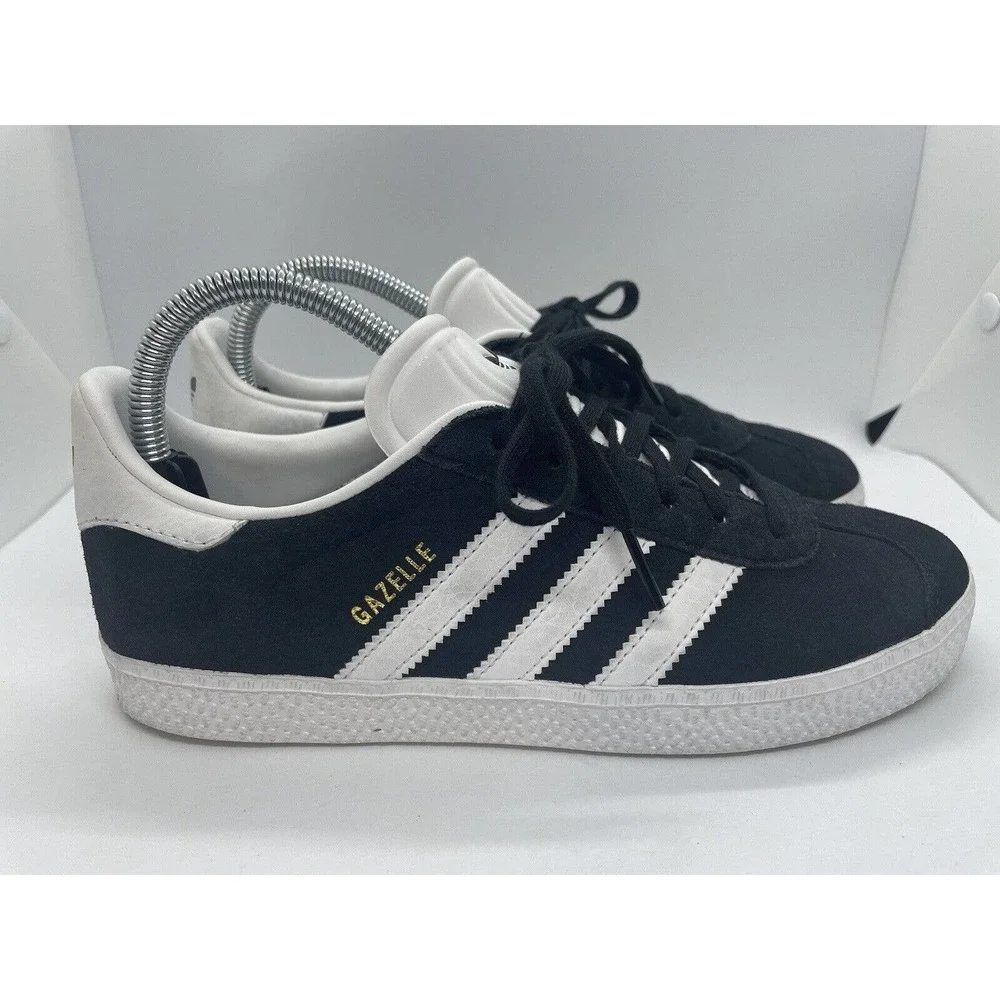 Boys' Girls' Big Kids Youth Adidas Gazelle J Shoes Size 4.5 Suede Black - Picture 1 of 8